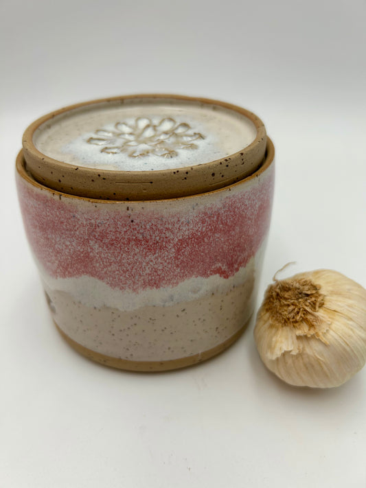 Garlic Grater Pot - Raspberry