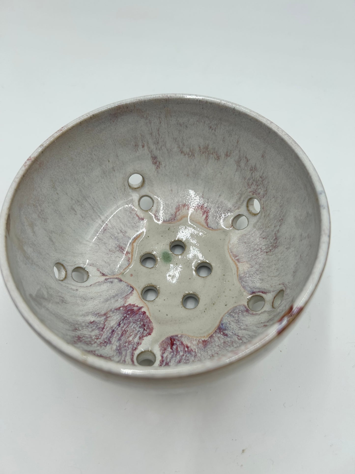 Berry Bowl – Rustic Colander & Fruit Strainer with Reactive Glaze - Plum