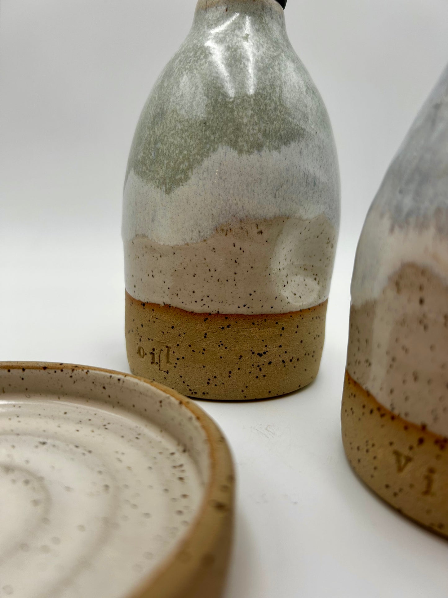 Oil & Vinegar Pourer with Dish Set - Autumn Purple & Sage