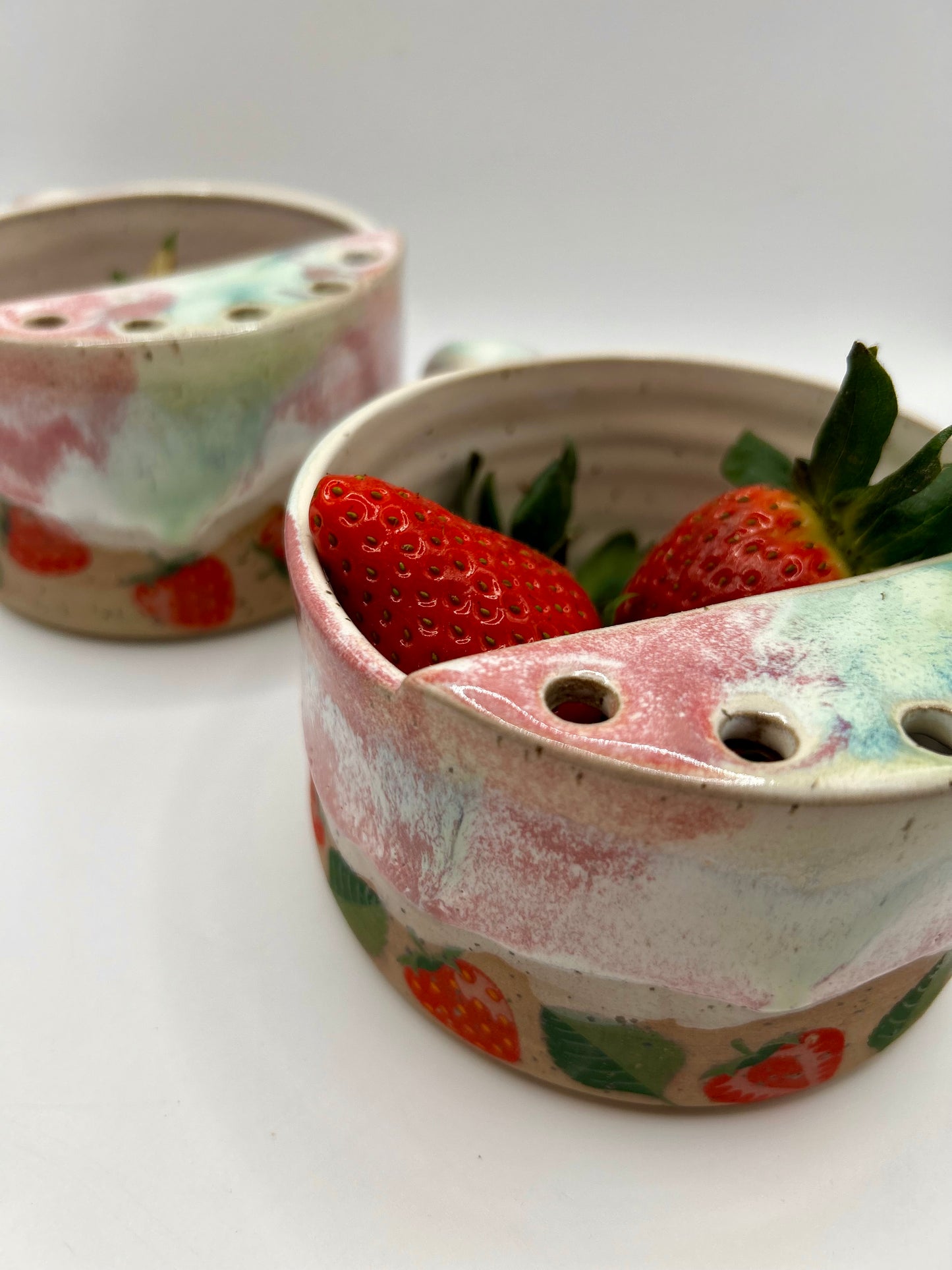 Fruity Berry Strainer - Strawberries