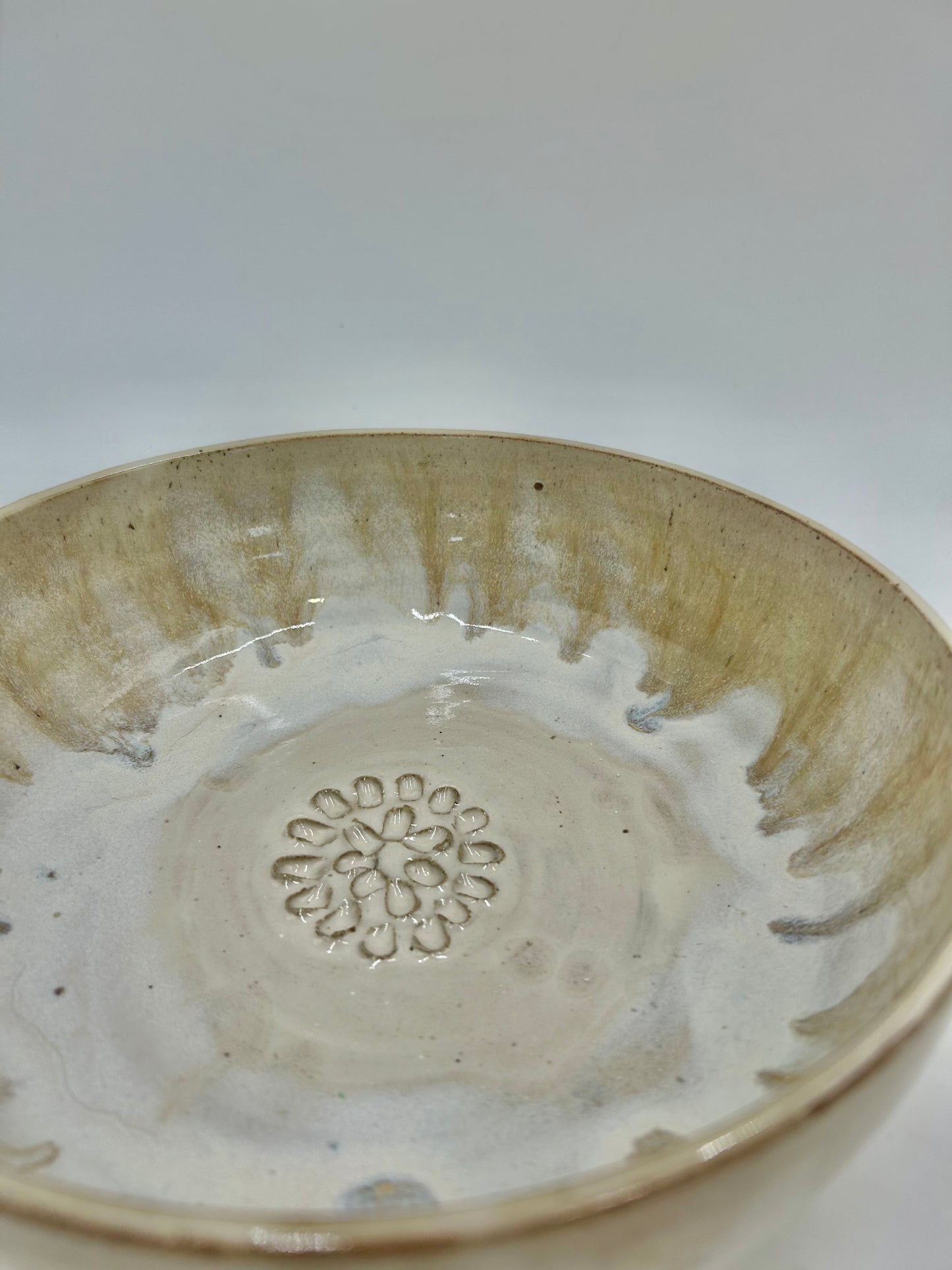 Prep + Salad Bowl with Garlic Grater - Umber