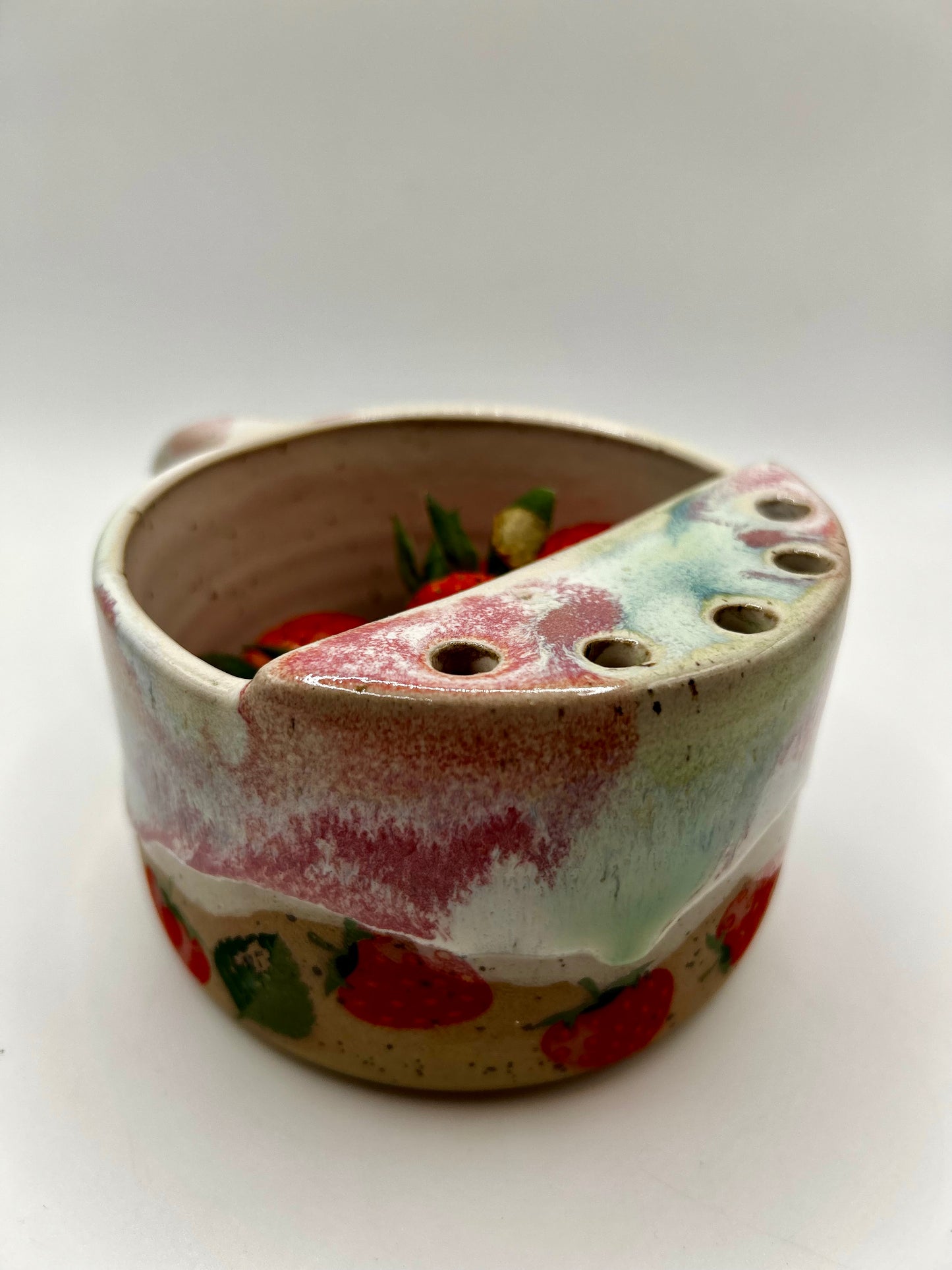 Fruity Berry Strainer - Strawberries