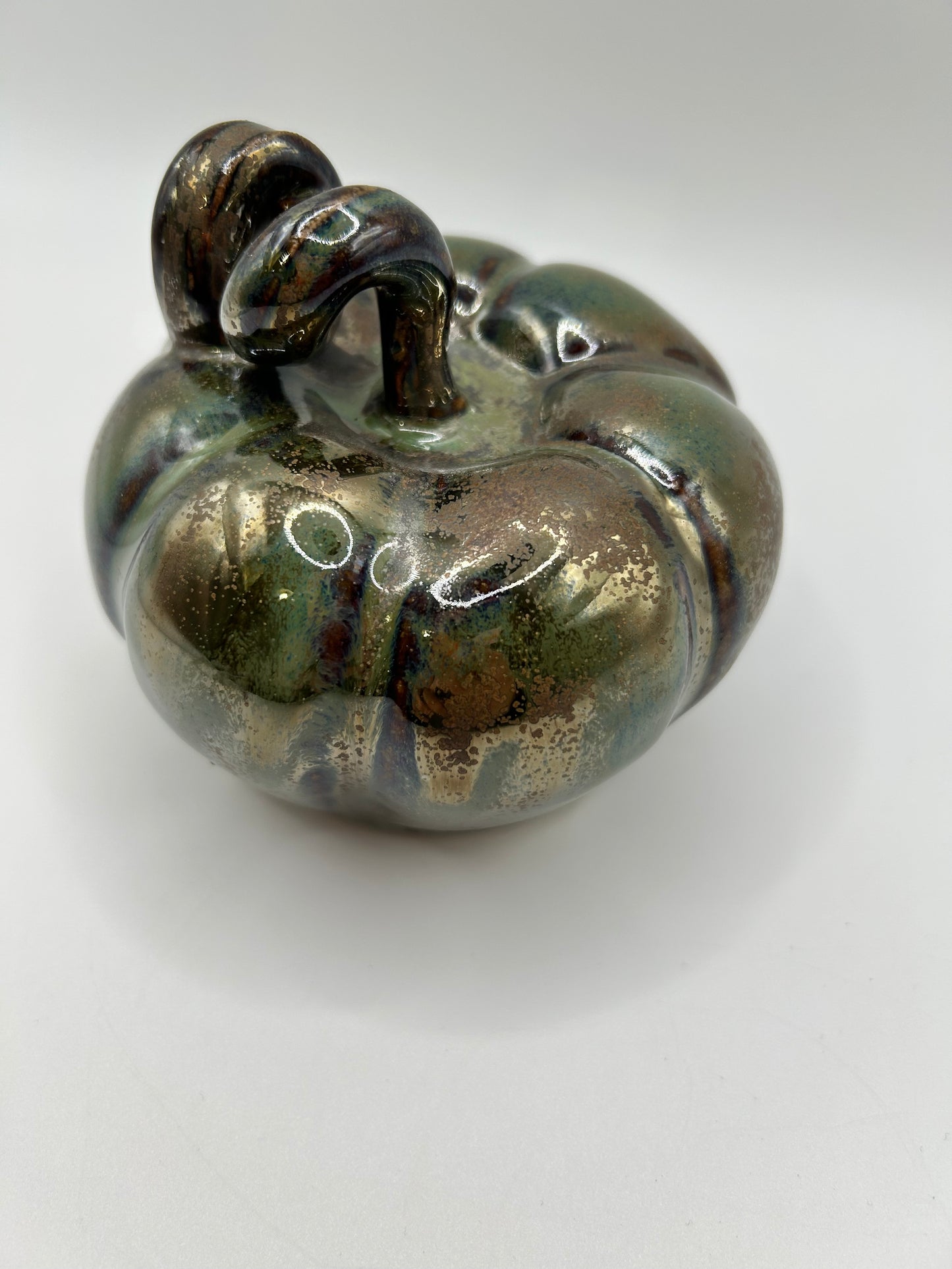 Pumpkin #18 - Medium Metallic Green