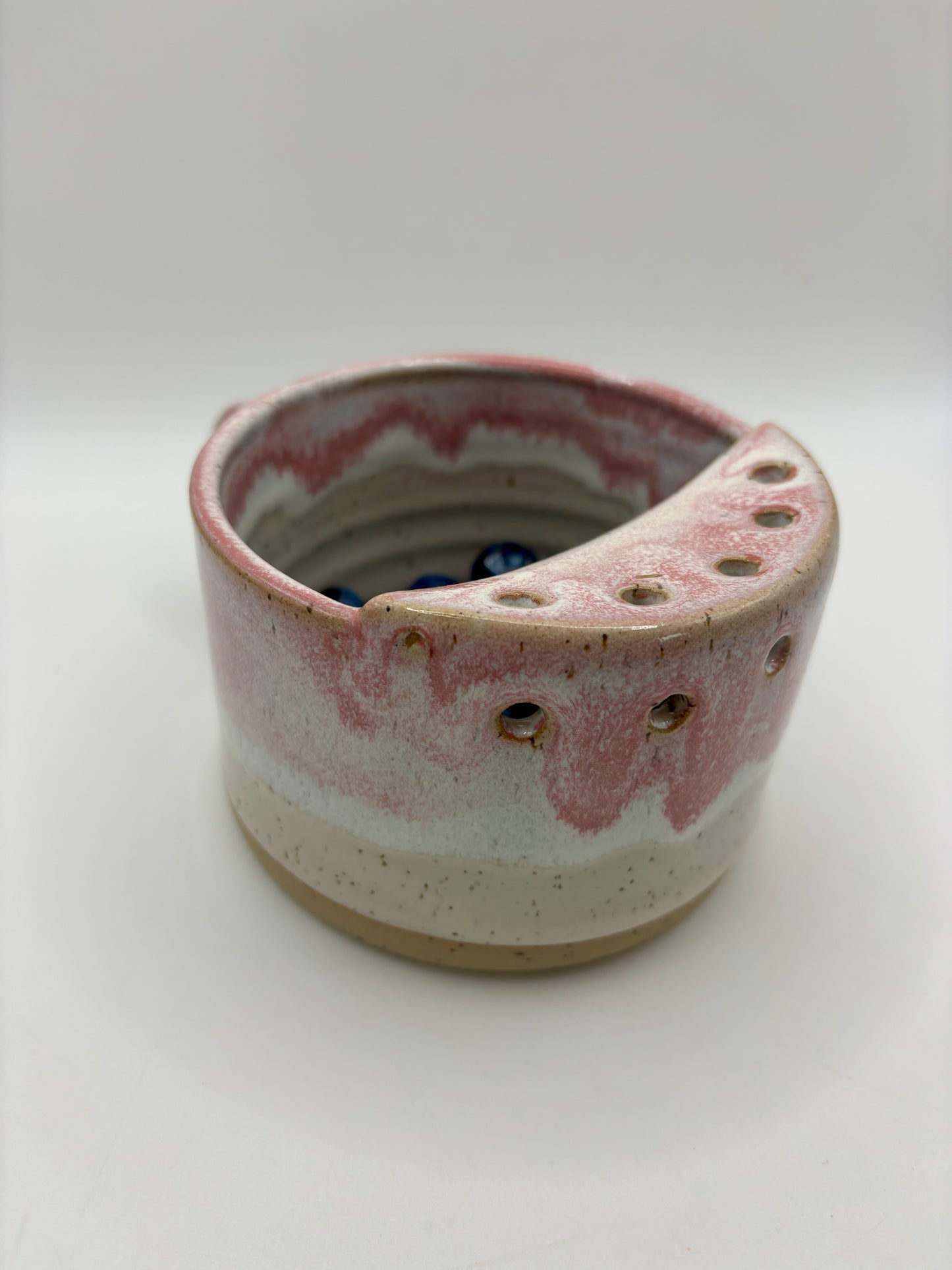 Fruit & Berry Strainer - Raspberry
