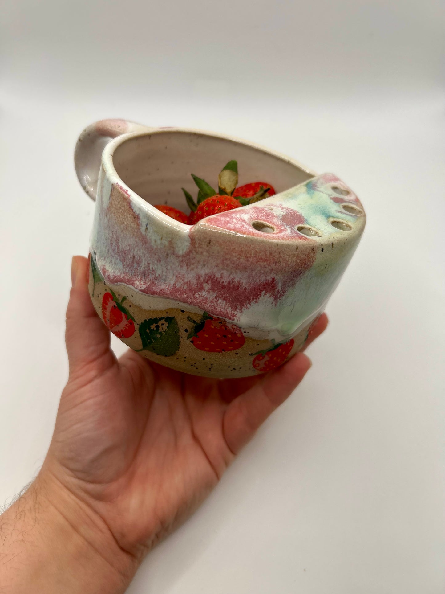 Fruity Berry Strainer - Strawberries