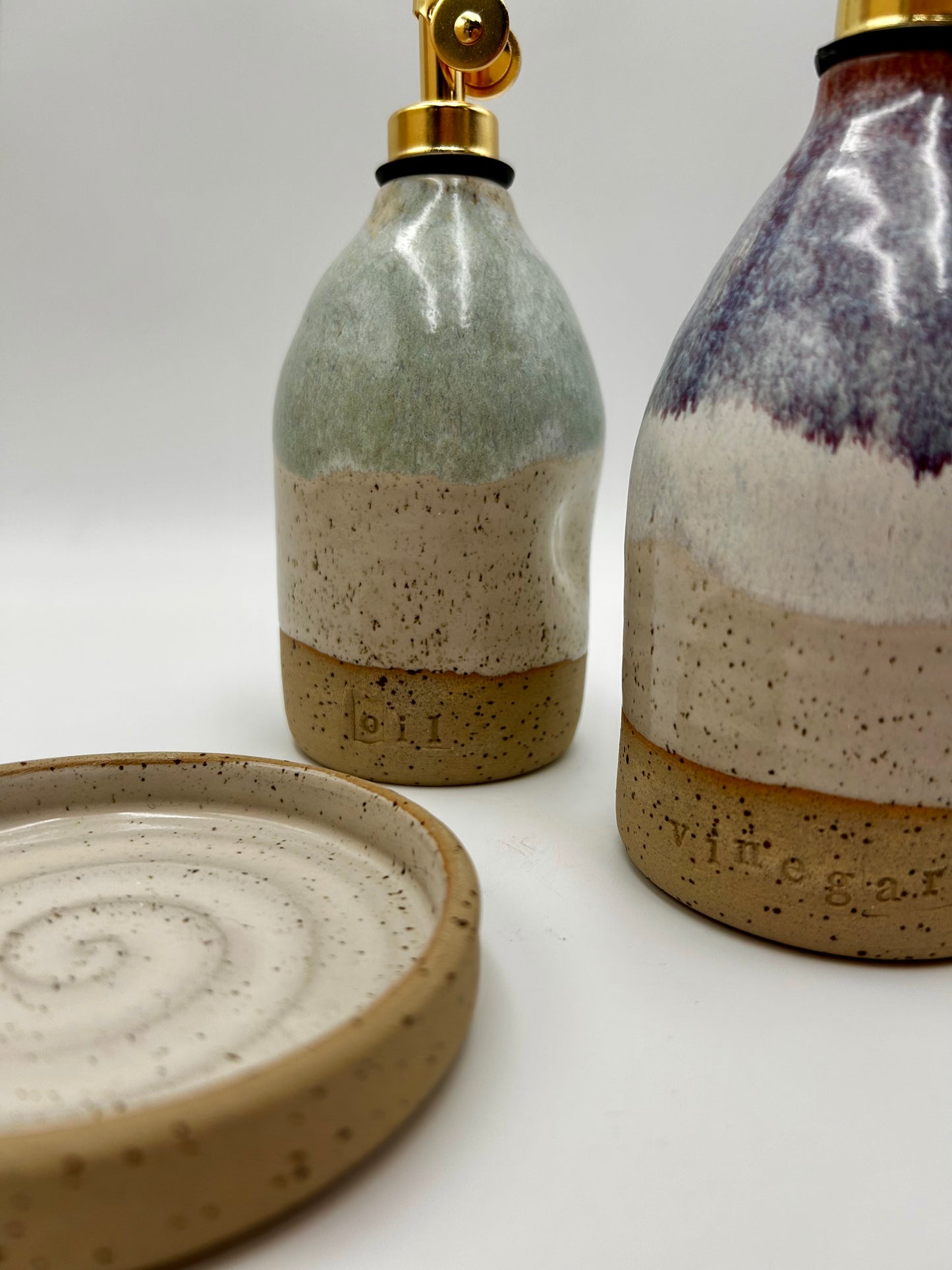 Oil & Vinegar Pourer with Dish Set - Sage & Merlot