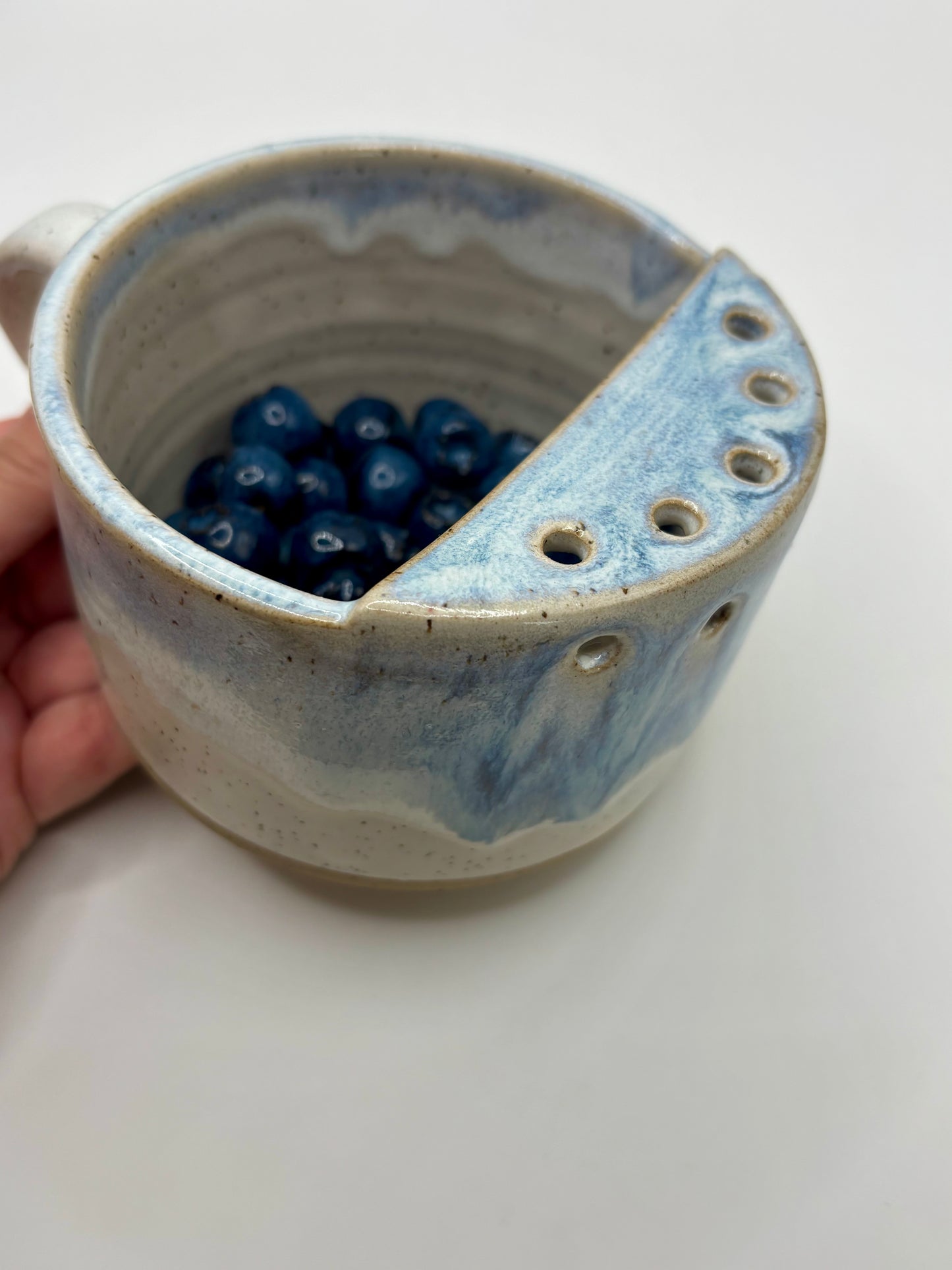 Fruit & Berry Strainer - Blue Sea