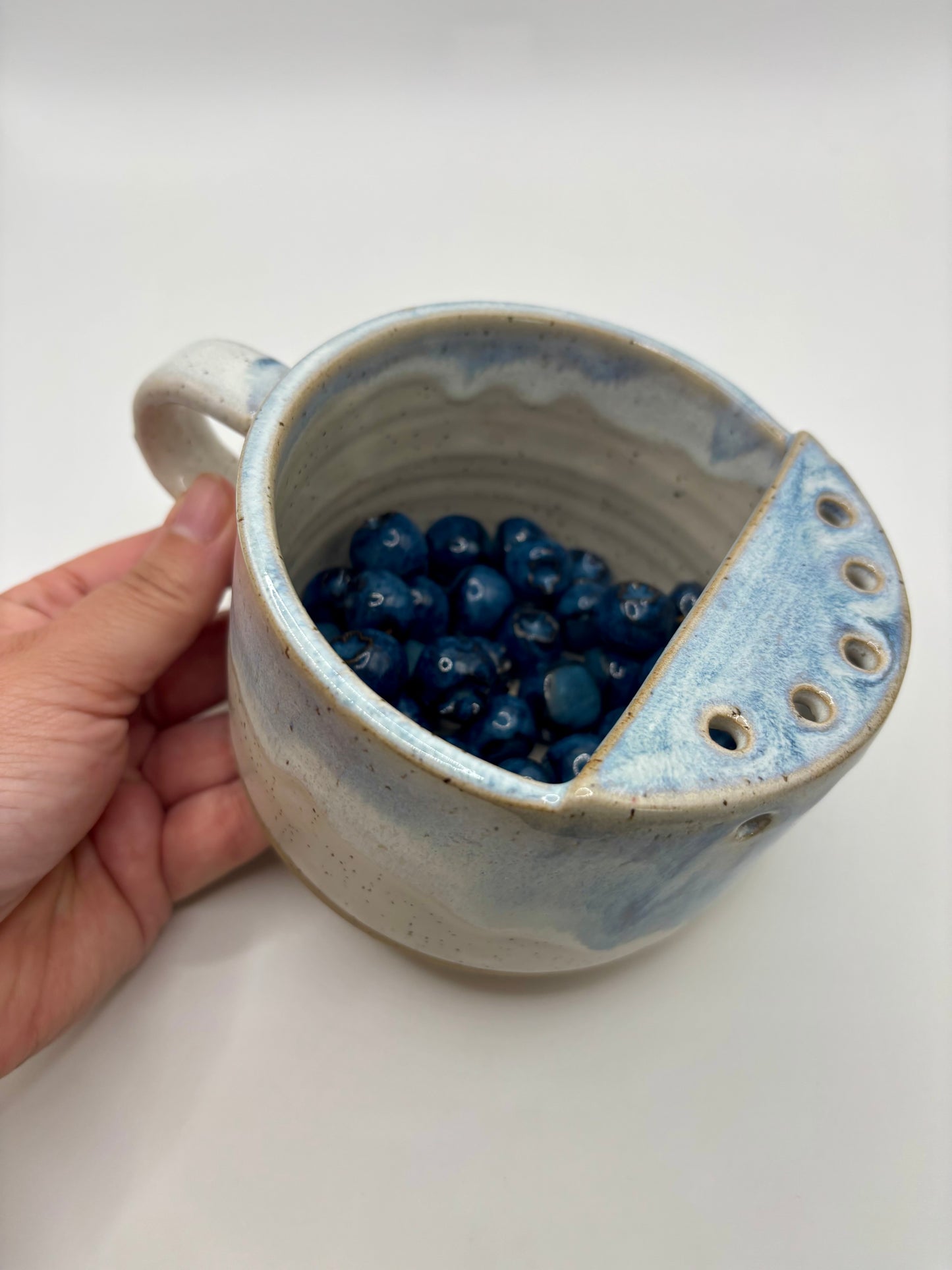Fruit & Berry Strainer - Blue Sea