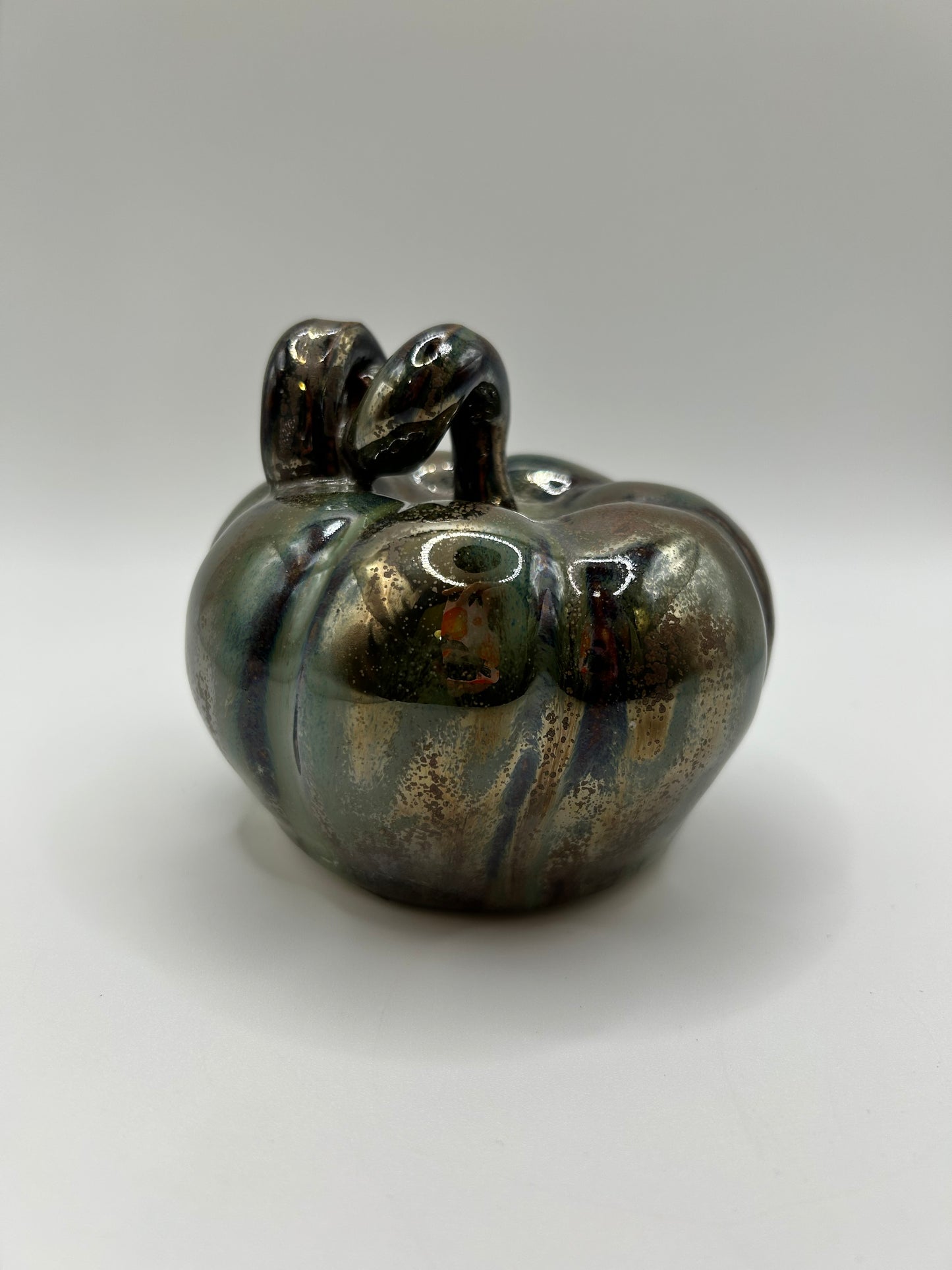 Pumpkin #18 - Medium Metallic Green