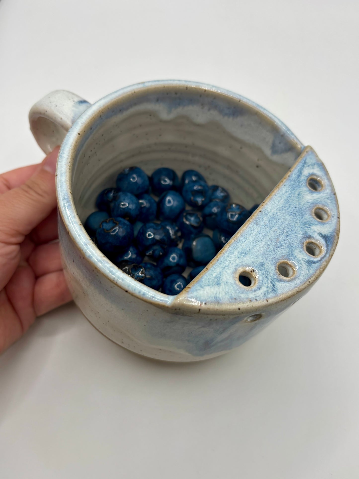 Fruit & Berry Strainer - Blue Sea