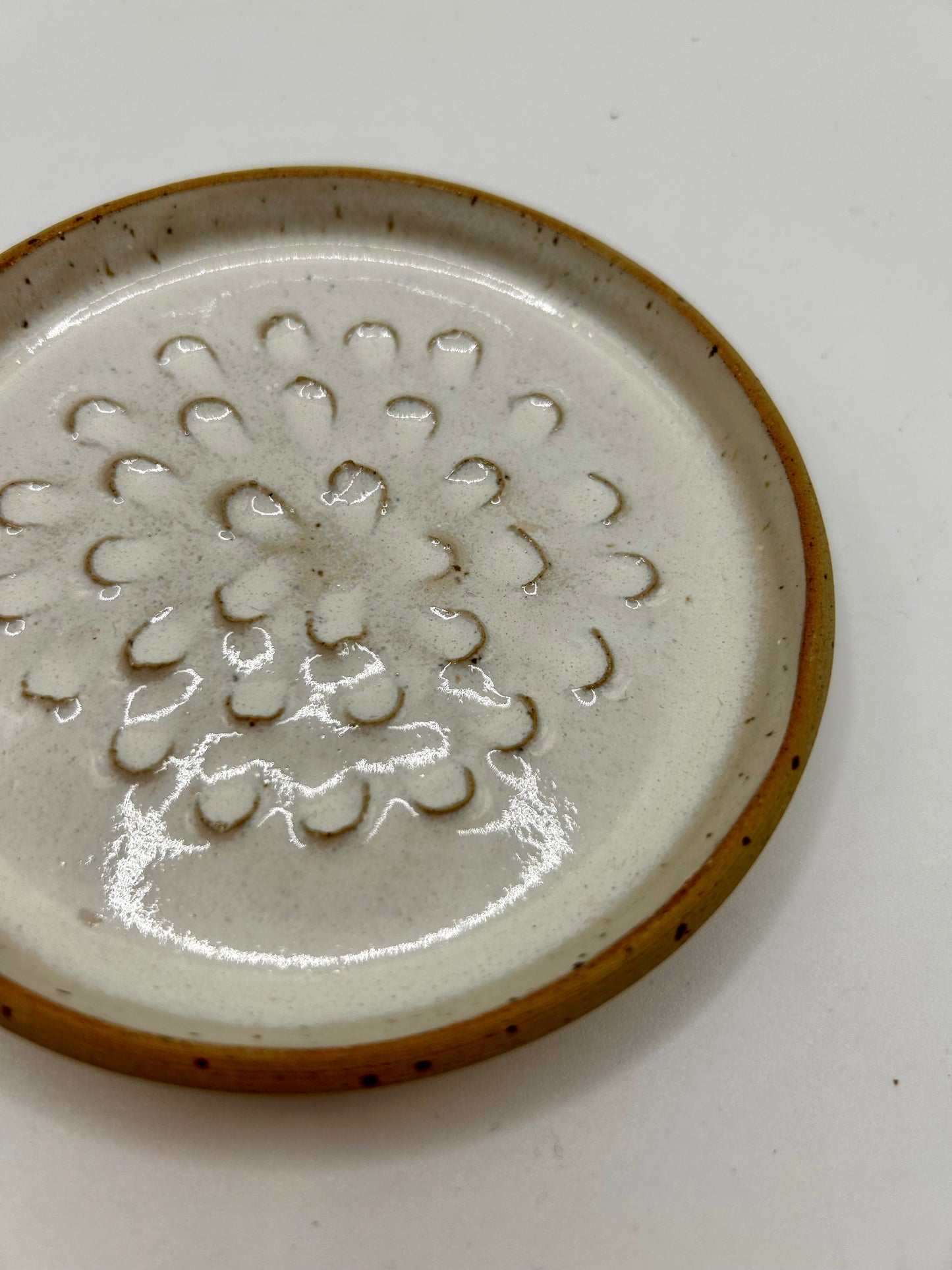 Garlic Grater Plate - Ivory