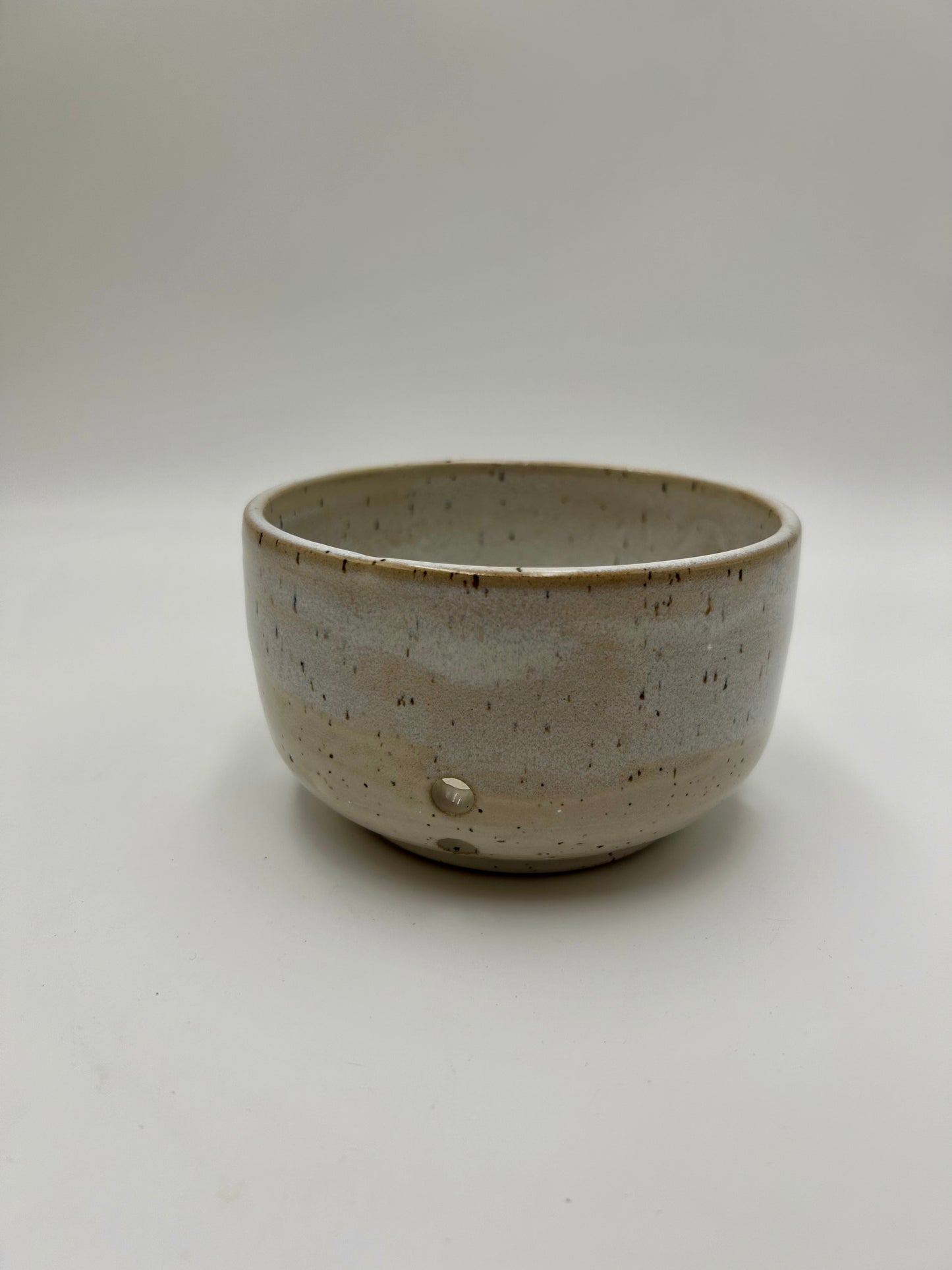 Berry Bowl – Rustic Colander & Fruit Strainer - Ivory