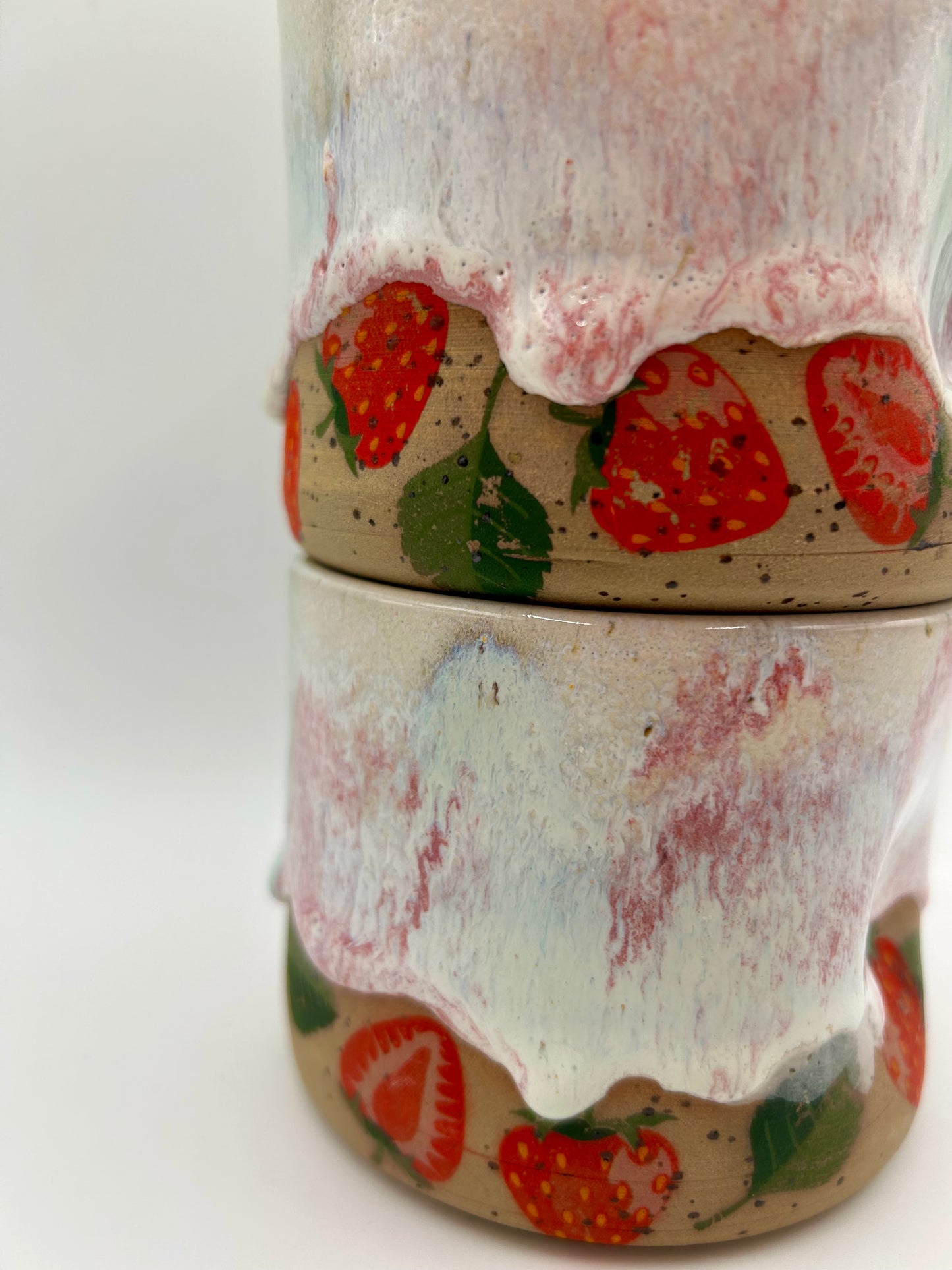 Fruity Handle Less Mug - Strawberries