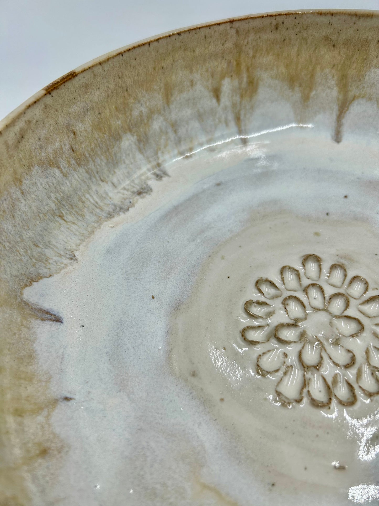 Prep + Salad Bowl with Herb Stripper, Garlic Grater - Umber