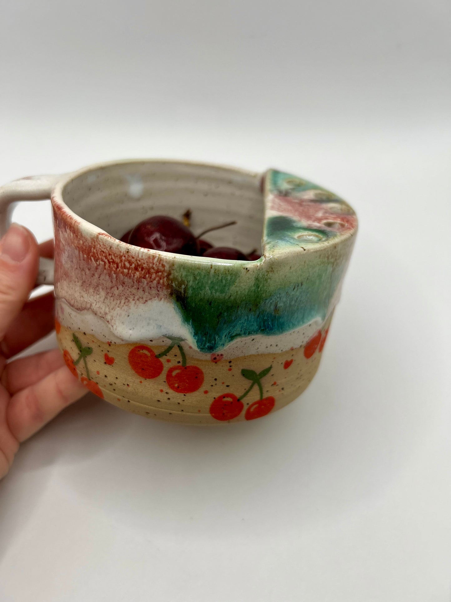 Fruity Berry Strainer - Cherries