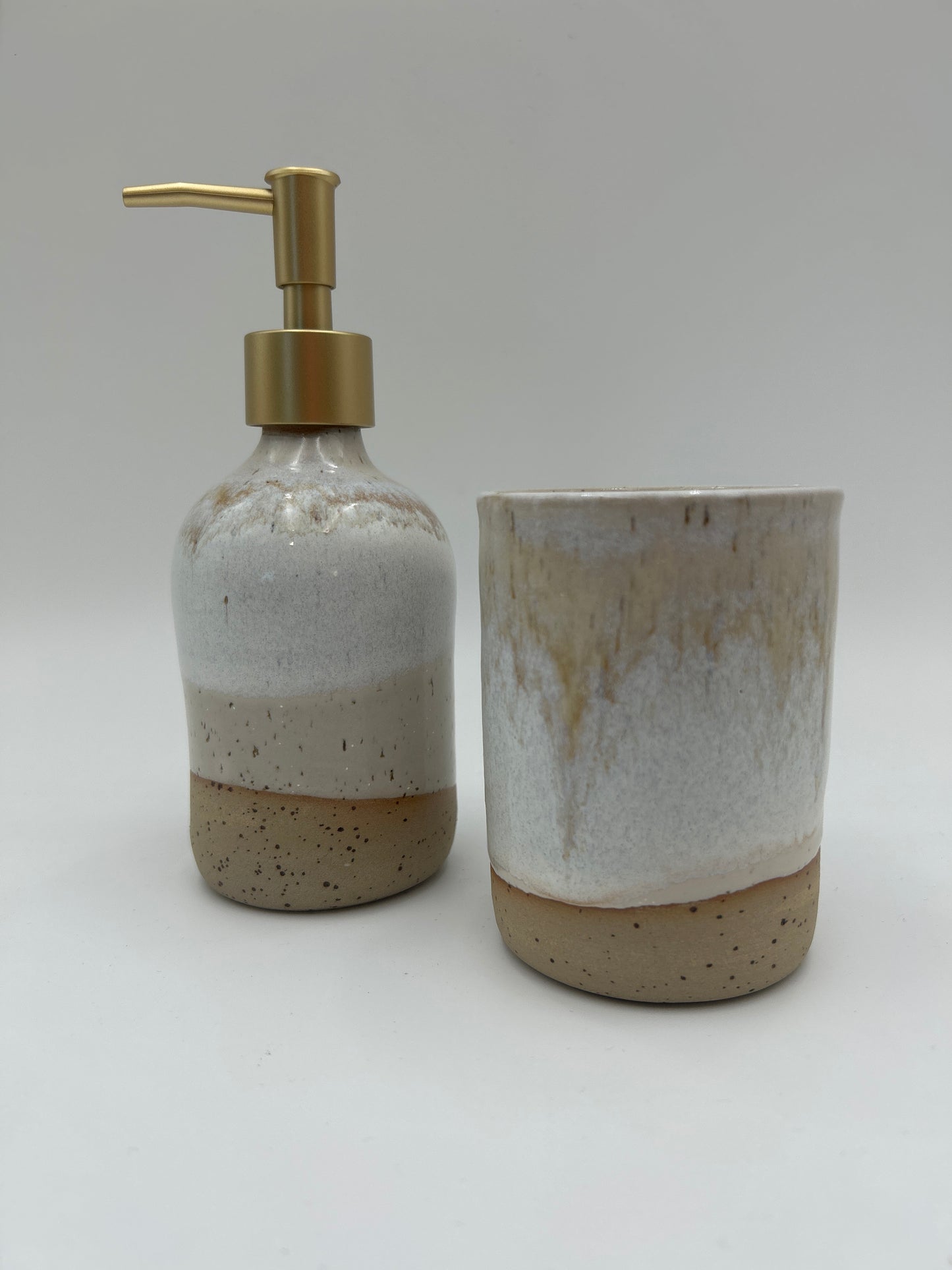 Toothbrush Holder / Makeup Brush Holder - Various Colours