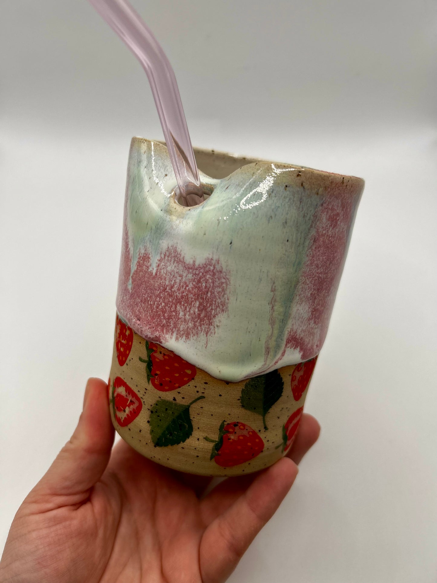 Fruity Straw Cup - Strawberries