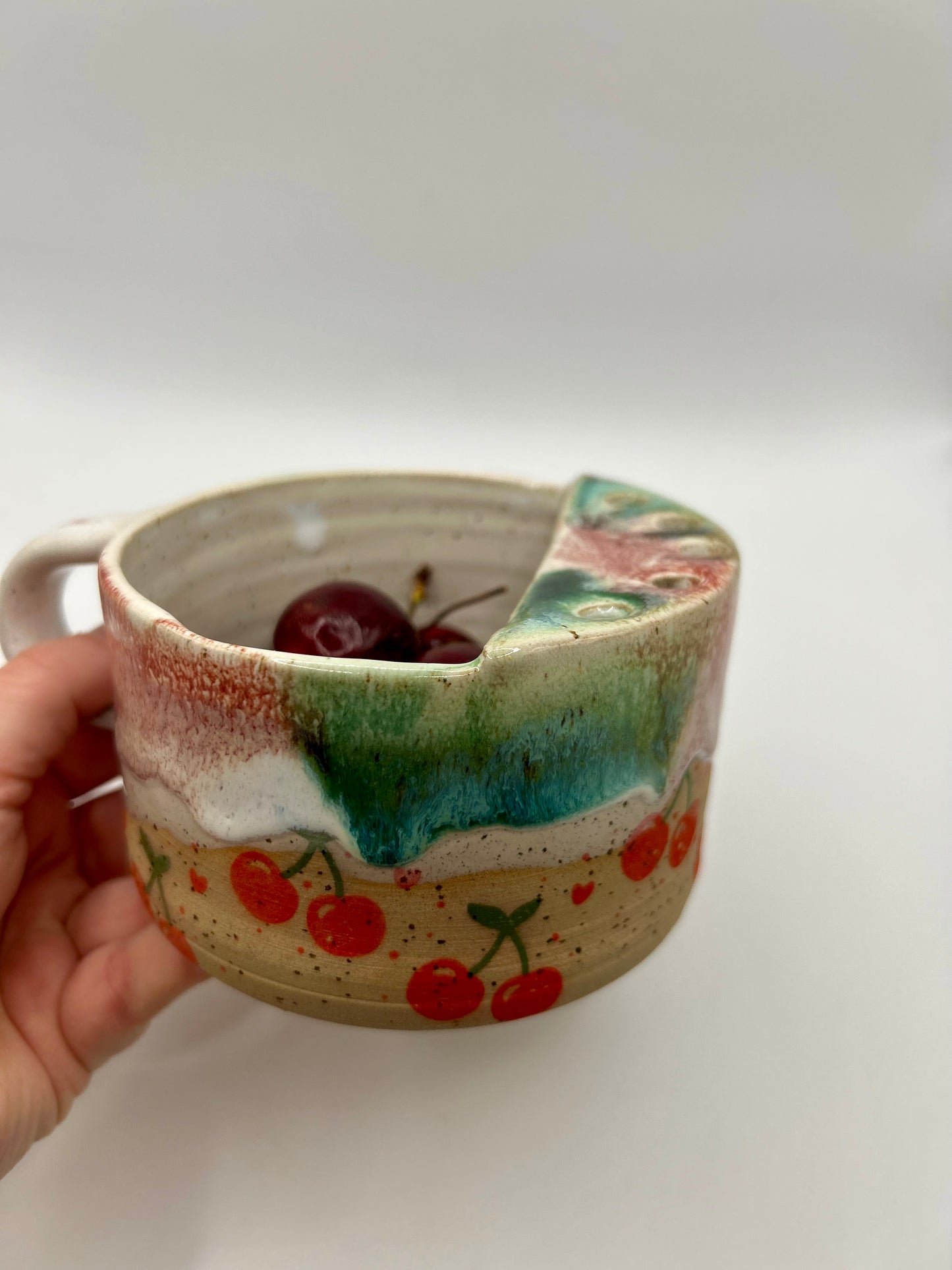 Fruity Berry Strainer - Cherries