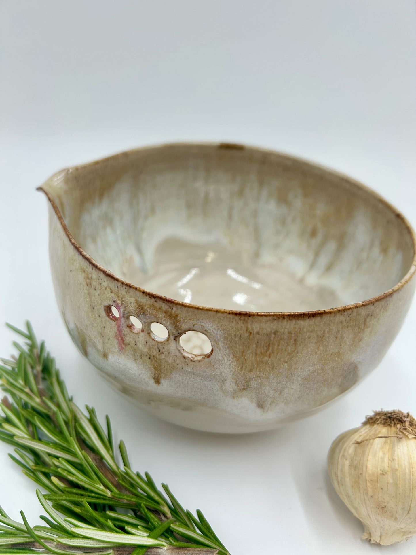 Prep + Marinade Bowl with Herb Stripper, Garlic Grater - Umber
