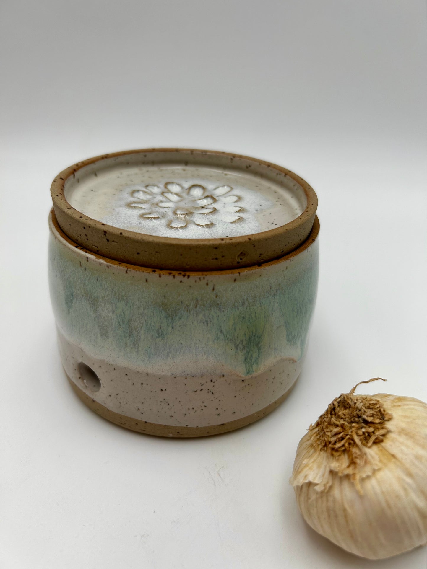 Garlic Grater Pot - Green Tea