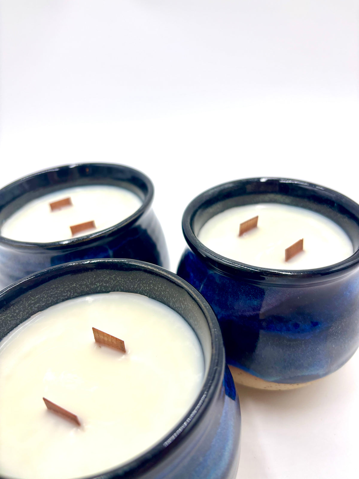 Cauldron Candle - Amber and Sandalwood