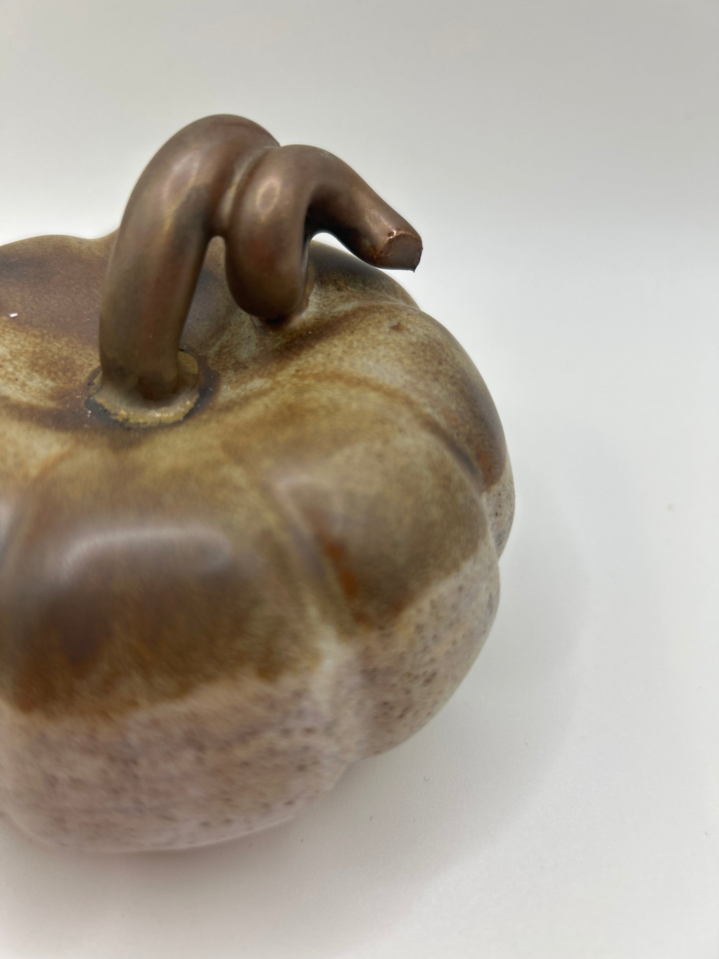 Pumpkin #32 - Medium Brown Speckle