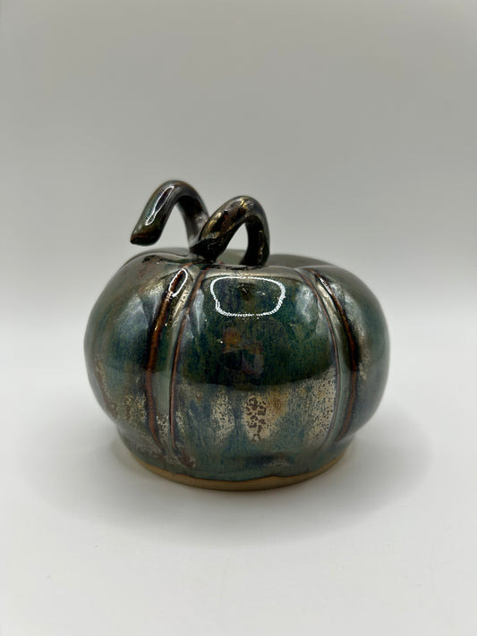 Pumpkin #19 - Medium Metallic Green