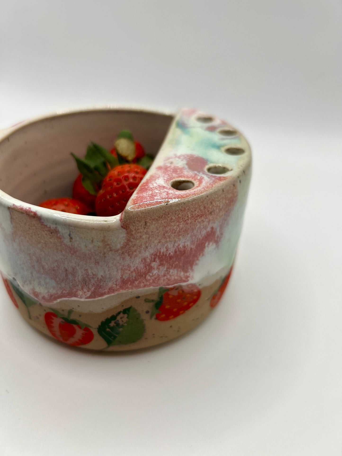 Fruity Berry Strainer - Strawberries