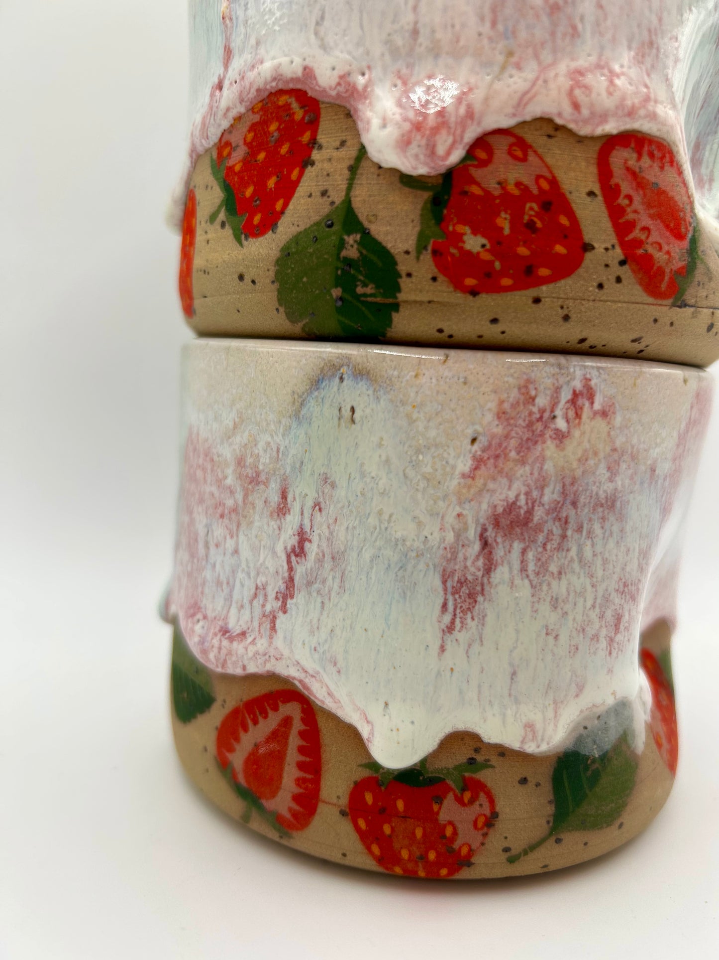 Fruity Handle Less Mug - Strawberries