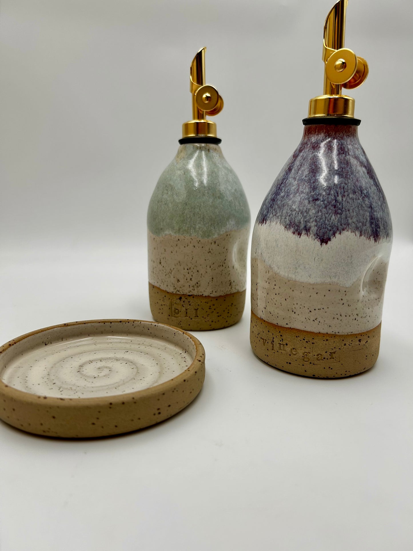 Oil & Vinegar Pourer with Dish Set - Sage & Merlot