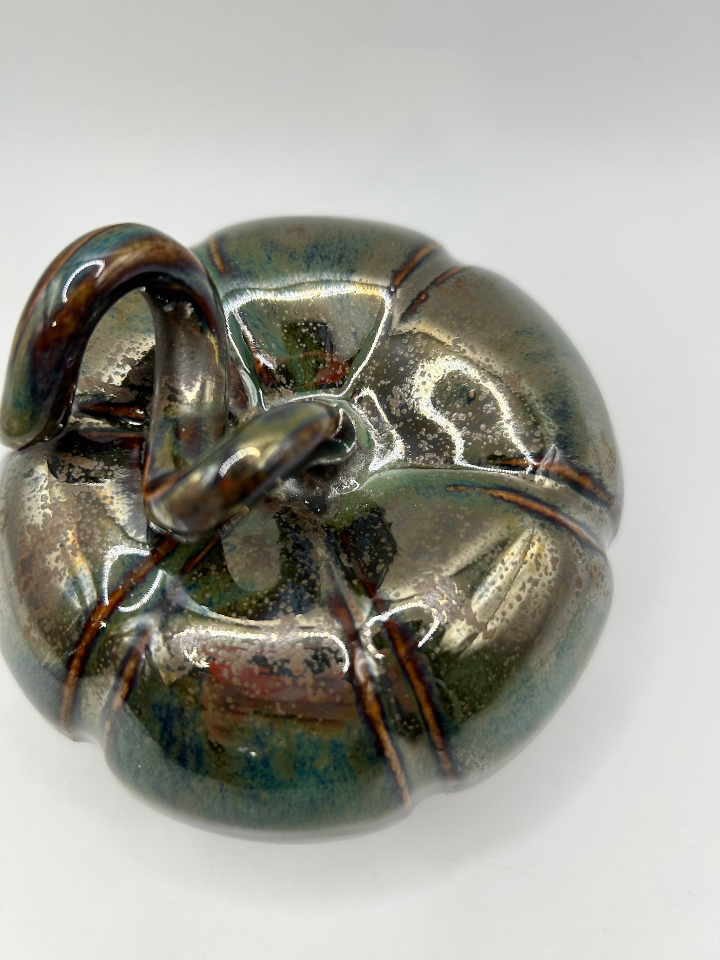 Pumpkin #19 - Medium Metallic Green