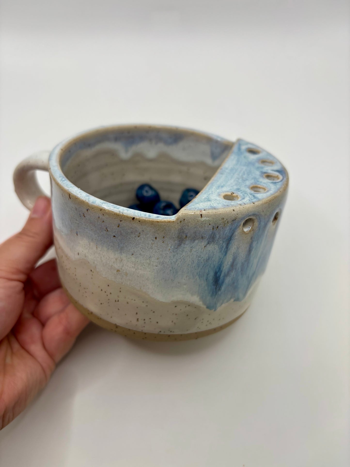 Fruit & Berry Strainer - Blue Sea