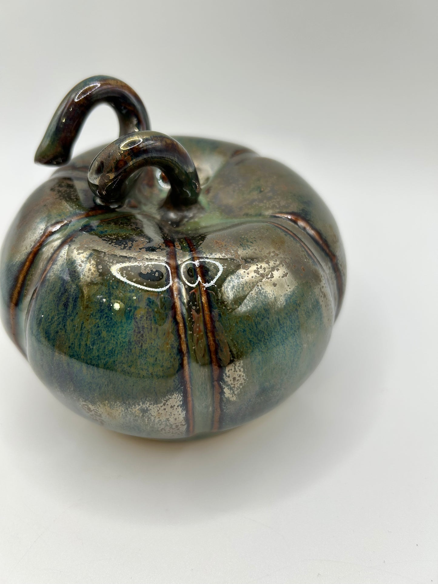 Pumpkin #19 - Medium Metallic Green