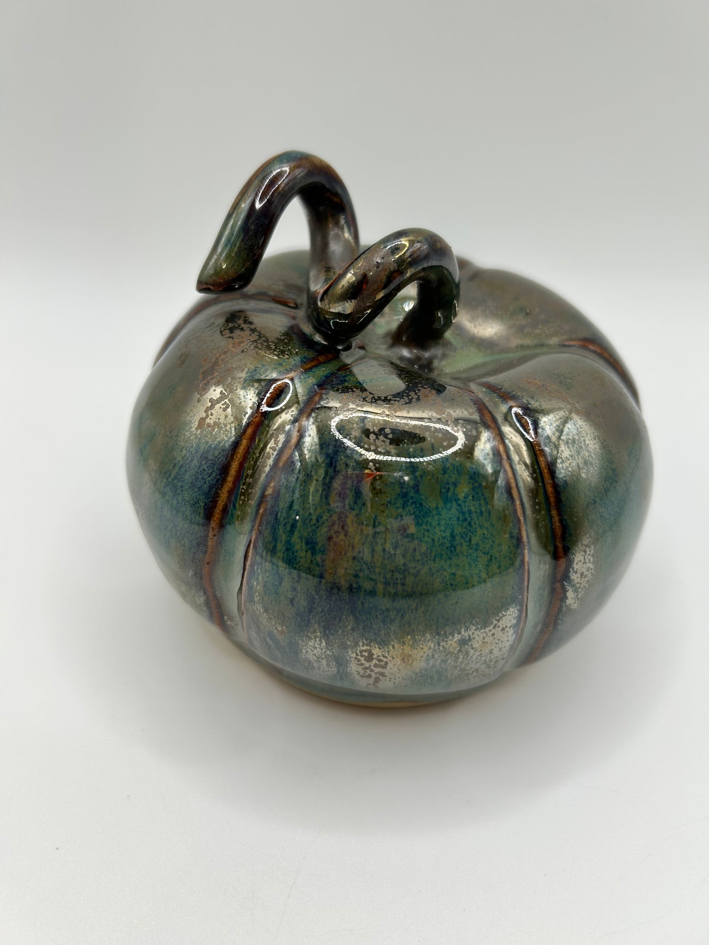 Pumpkin #19 - Medium Metallic Green