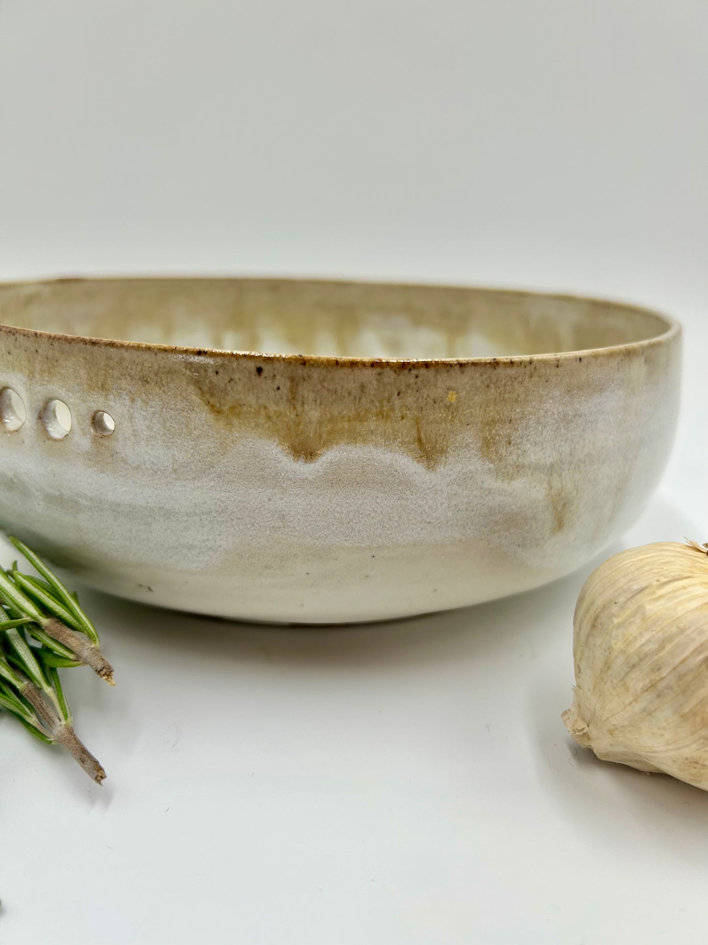 Prep + Salad Bowl with Herb Stripper, Garlic Grater - Umber