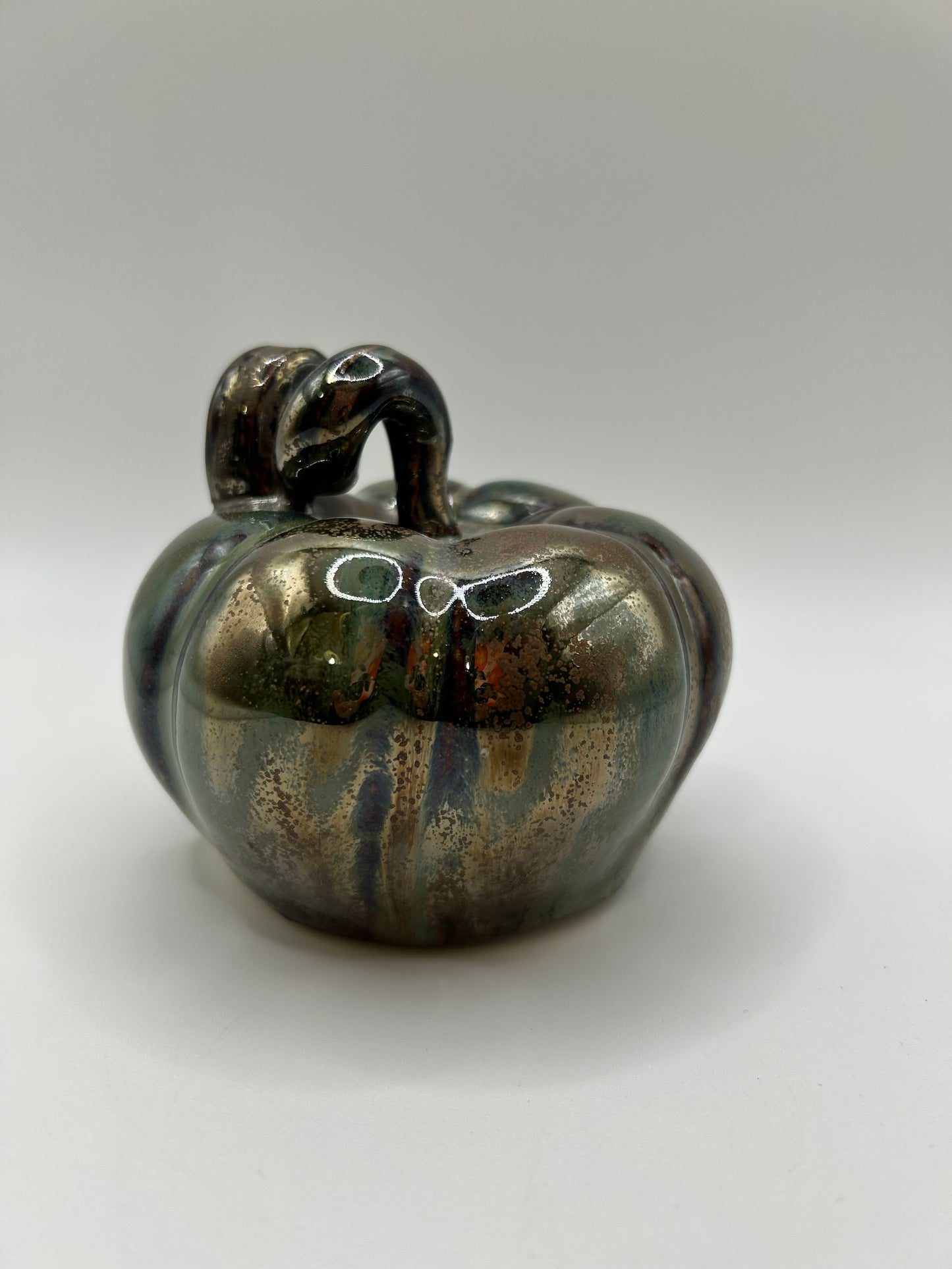 Pumpkin #18 - Medium Metallic Green
