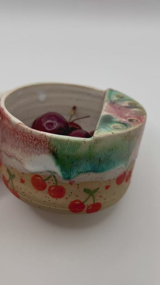 Fruity Berry Strainer - Cherries