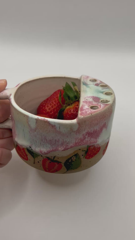 Fruity Berry Strainer - Strawberries